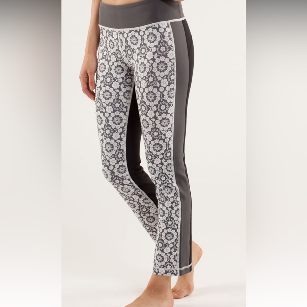 78. Lululemon Compass Pant
Twiggy Printed Nimbus / Soot Light